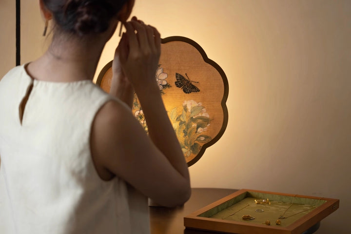 מנורת צד Spring Whispers