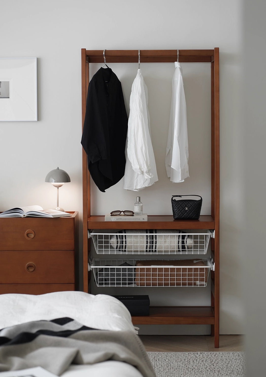 מתלה עם מגירות Tunji