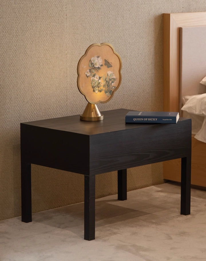 מנורת צד Spring Whispers