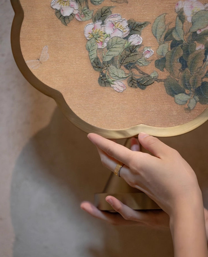 מנורת צד Spring Whispers