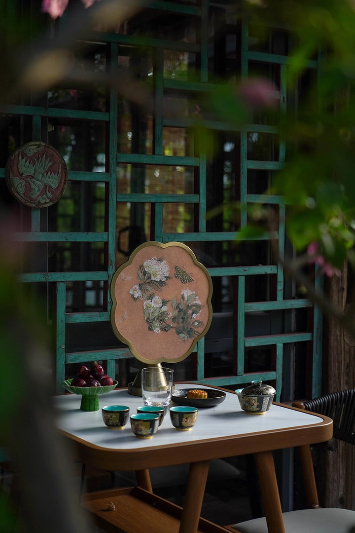 מנורת צד Spring Whispers