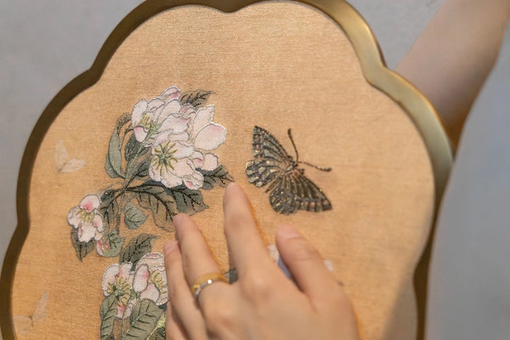 מנורת צד Spring Whispers