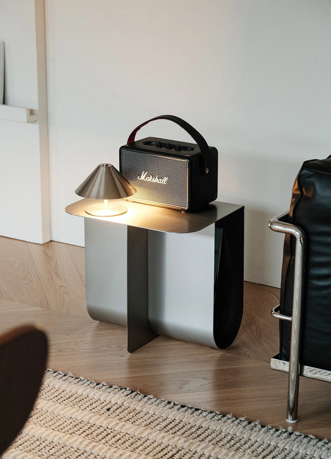 שולחן צד Okane T