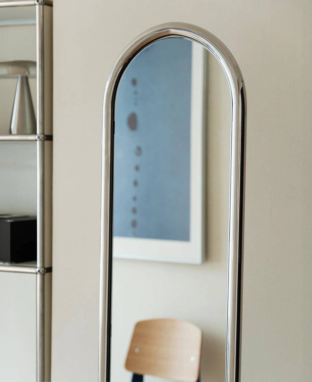 מראה עומדת Back